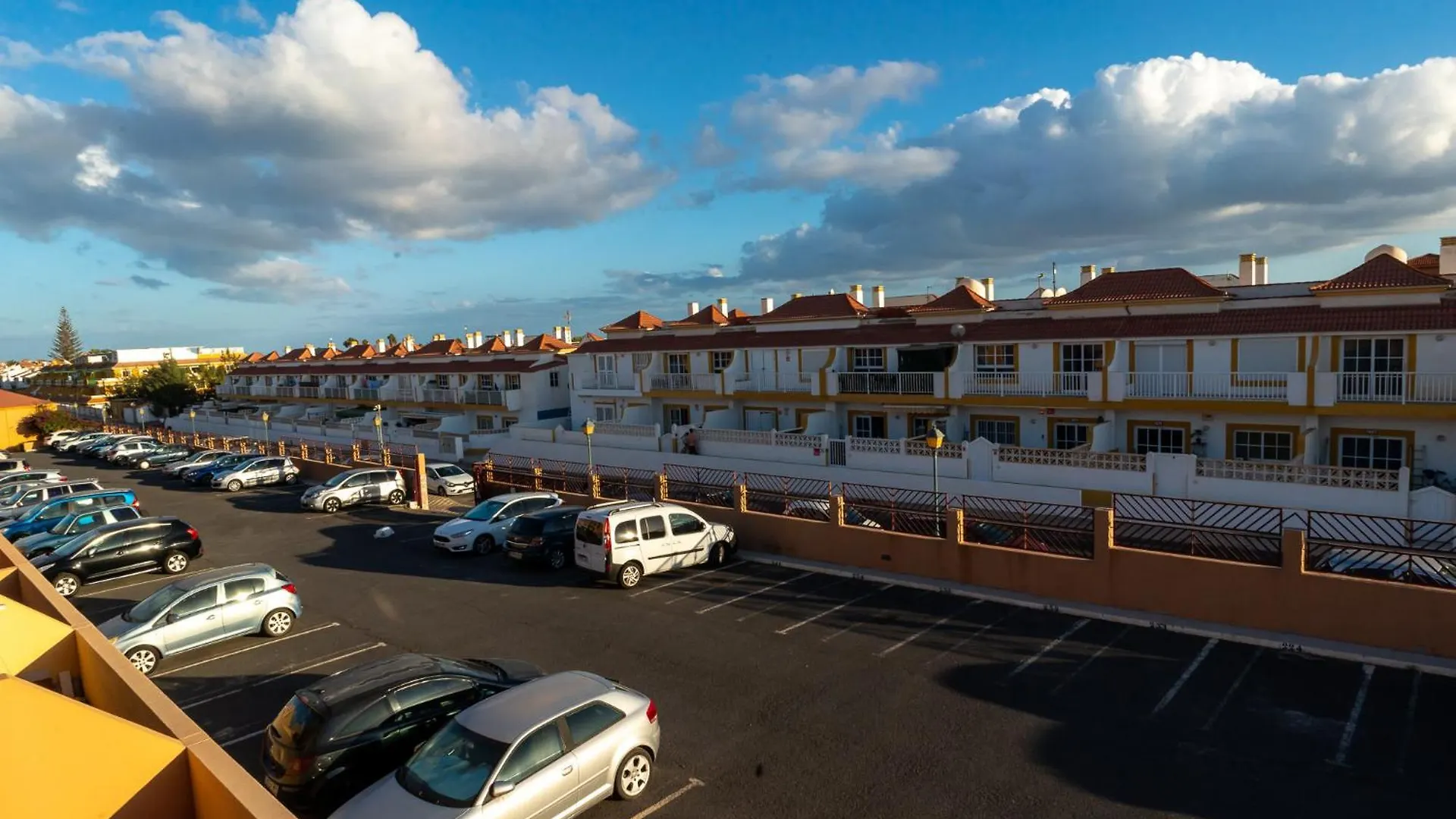 Casa Rosa - In The Center Of Caleta De Fuste Apartment
